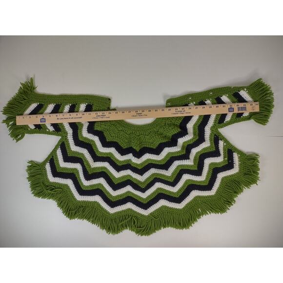 Vintage Handmade 1970s Crocheted Toddler Poncho Green Black White Chevron Retro* - Picture 9 of 10